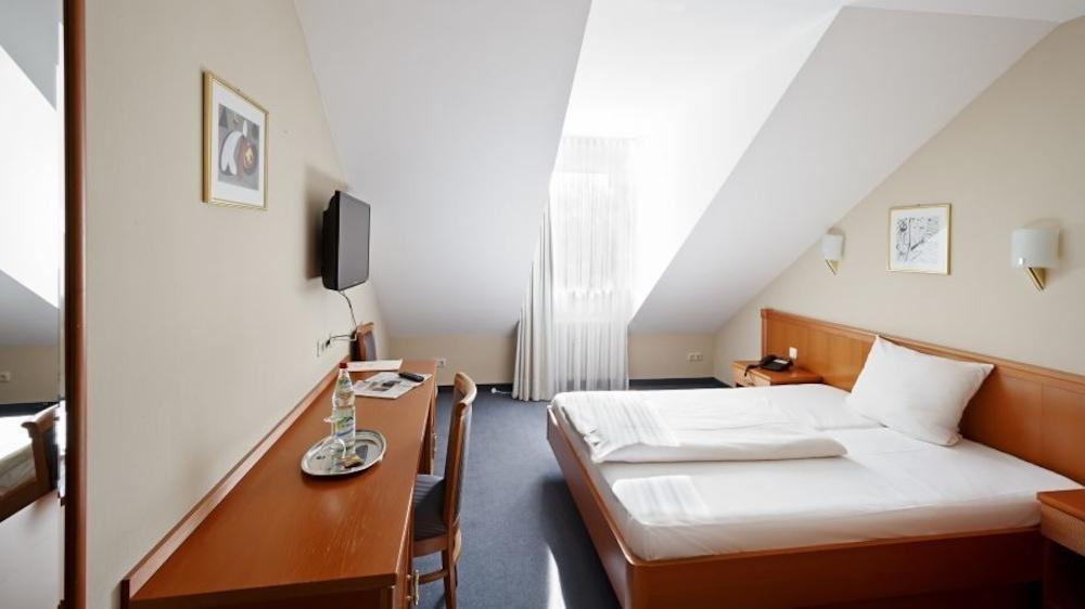 Hotel Blutenburg Munich Luaran gambar